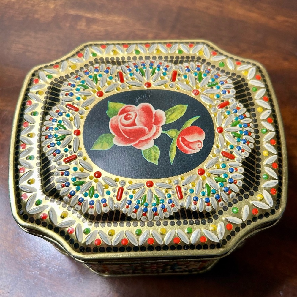 Vintage Horner Toffee Tin with Rose on Hinged Lid & Embossed-Made in England
